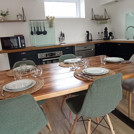 Maison Familiale A La Campagne La Chapelle-du-Bourgay Exteriör bild